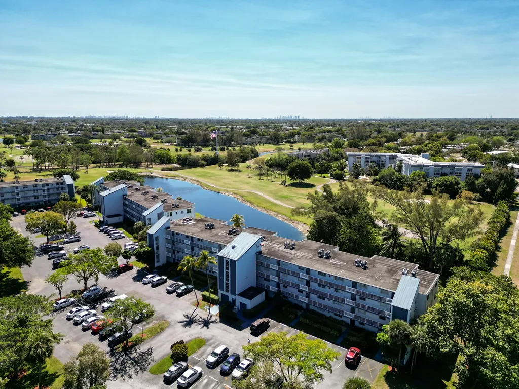 1470 Nw 80th Avenue Margate FL 33063
