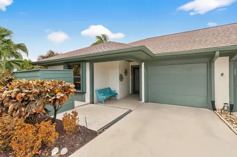 6893 Se Bunker Hill Drive Hobe Sound FL 33455