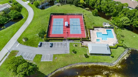 6893 Se Bunker Hill Drive Hobe Sound FL 33455