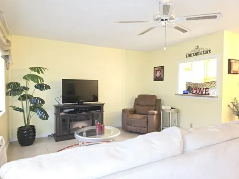 204 Kent L West Palm Beach FL 33417