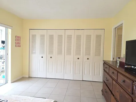 204 Kent L West Palm Beach FL 33417