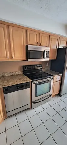 2425 Presidential Way West Palm Beach FL 33401