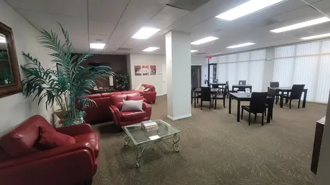 2425 Presidential Way West Palm Beach FL 33401