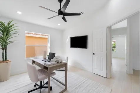 6518 Via Trento Delray Beach FL 33446