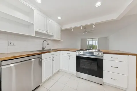 6161 NW 2nd Avenue Boca Raton FL 33487