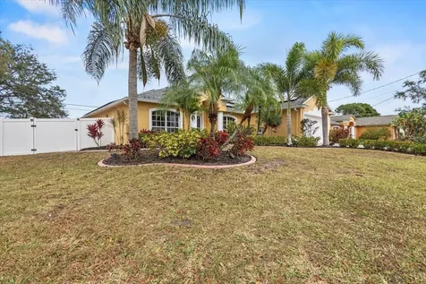 3215 Se West Snow Road Port Saint Lucie FL 34984