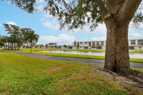 7290 Kinghurst Drive Delray Beach FL 33446