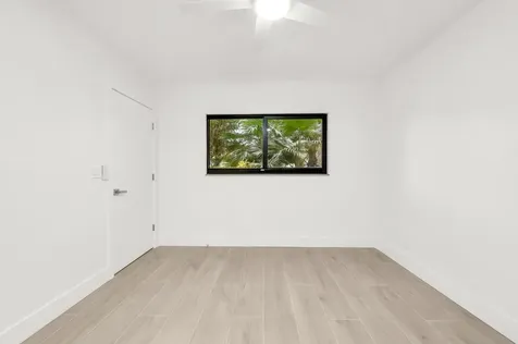 7290 Kinghurst Drive Delray Beach FL 33446