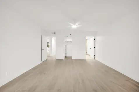 7290 Kinghurst Drive Delray Beach FL 33446