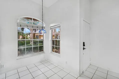 1007 Via Jardin Riviera Beach FL 33418