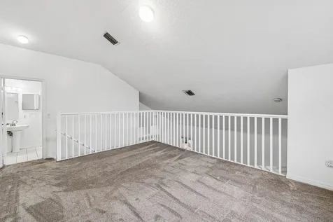 1007 Via Jardin Riviera Beach FL 33418