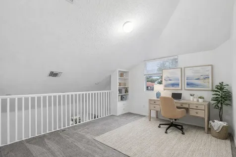 1007 Via Jardin Riviera Beach FL 33418