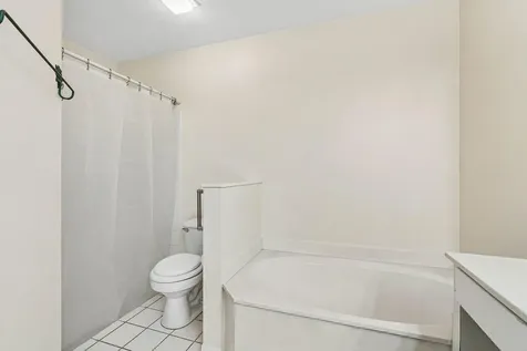1007 Via Jardin Riviera Beach FL 33418
