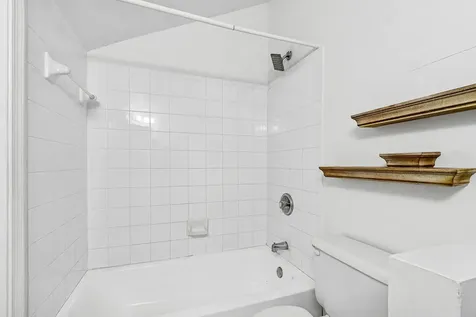 1007 Via Jardin Riviera Beach FL 33418