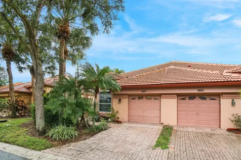 1007 Via Jardin Riviera Beach FL 33418