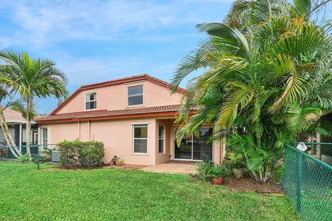 1007 Via Jardin Riviera Beach FL 33418