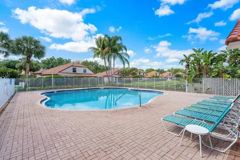 1007 Via Jardin Riviera Beach FL 33418
