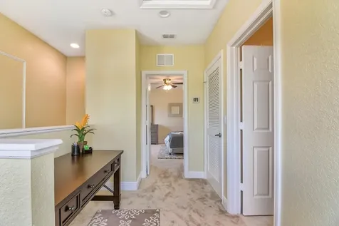 220 SE Via Visconti Port Saint Lucie FL 34952