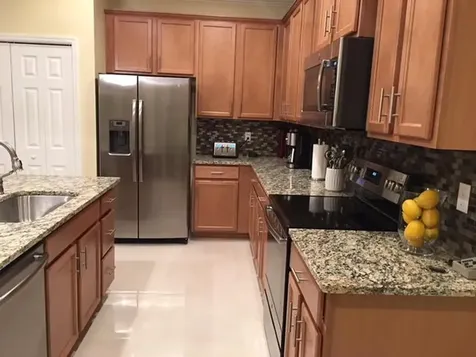 220 SE Via Visconti Port Saint Lucie FL 34952