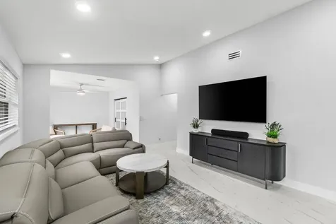 8137 Windgate Drive Boca Raton FL 33496