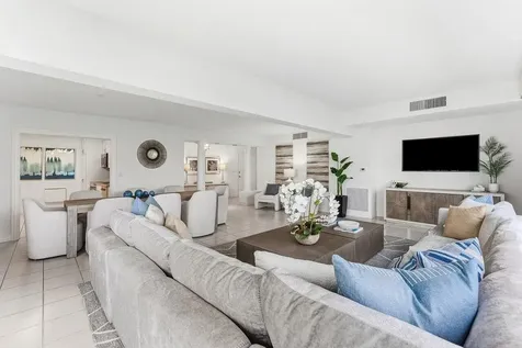 44 Cocoanut Row Palm Beach FL 33480