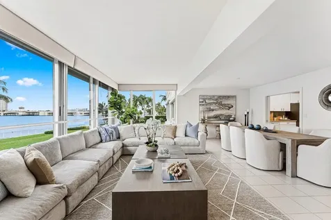 44 Cocoanut Row Palm Beach FL 33480