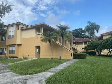 4799 Via Palm Lakes West Palm Beach FL 33417
