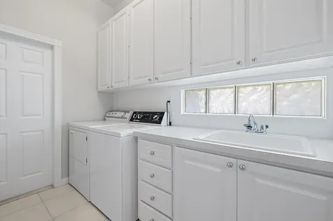 4702 Dovehill Drive Palm Beach Gardens FL 33418