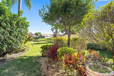 4702 Dovehill Drive Palm Beach Gardens FL 33418