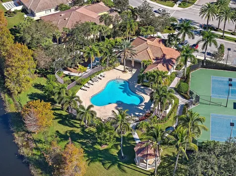 4702 Dovehill Drive Palm Beach Gardens FL 33418