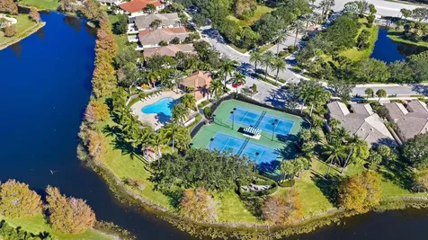 4702 Dovehill Drive Palm Beach Gardens FL 33418