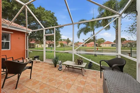 2013 Bonisle Circle Riviera Beach FL 33418