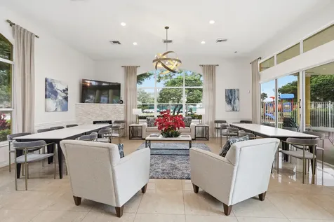 2013 Bonisle Circle Riviera Beach FL 33418