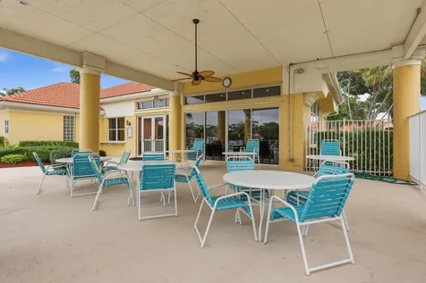 2013 Bonisle Circle Riviera Beach FL 33418