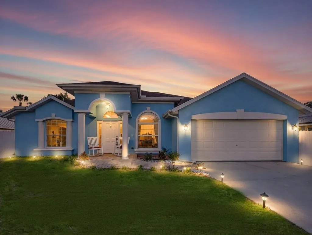 982 Sw Worcester Lane Port Saint Lucie FL 34953
