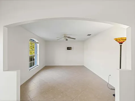 982 Sw Worcester Lane Port Saint Lucie FL 34953