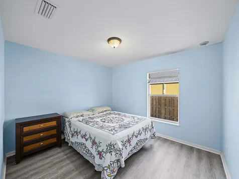 982 Sw Worcester Lane Port Saint Lucie FL 34953