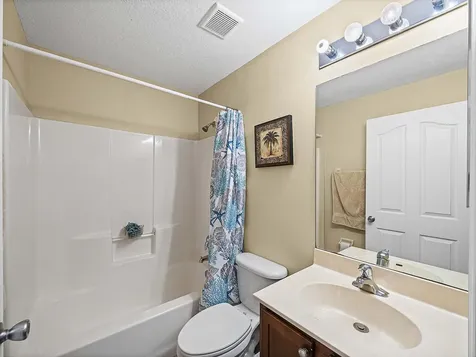 982 Sw Worcester Lane Port Saint Lucie FL 34953