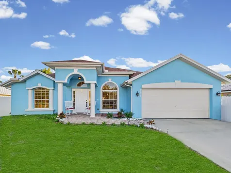 982 Sw Worcester Lane Port Saint Lucie FL 34953