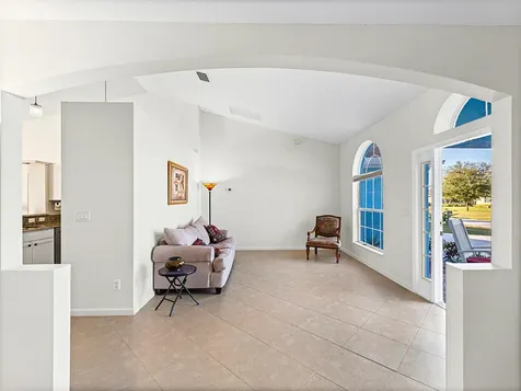 982 Sw Worcester Lane Port Saint Lucie FL 34953