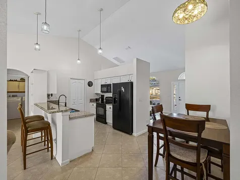 982 Sw Worcester Lane Port Saint Lucie FL 34953