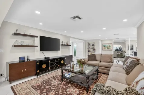 103 Bridgewood Court Boca Raton FL 33434
