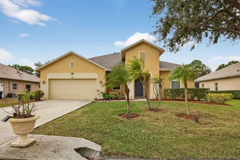 5806 Nw Breezy Brook Court Port Saint Lucie FL 34986