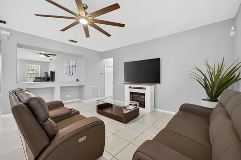 5806 Nw Breezy Brook Court Port Saint Lucie FL 34986