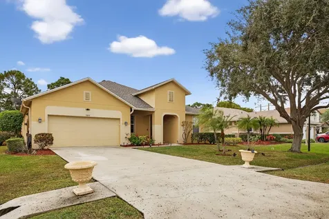 5806 Nw Breezy Brook Court Port Saint Lucie FL 34986