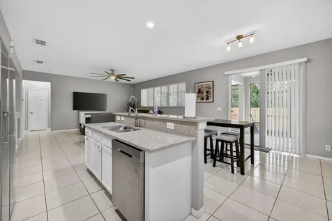 5806 Nw Breezy Brook Court Port Saint Lucie FL 34986