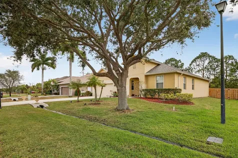 5806 Nw Breezy Brook Court Port Saint Lucie FL 34986
