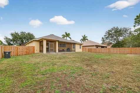 5806 Nw Breezy Brook Court Port Saint Lucie FL 34986