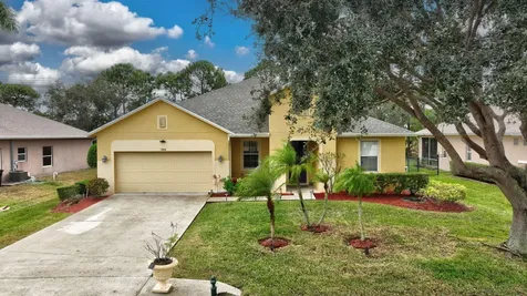 5806 Nw Breezy Brook Court Port Saint Lucie FL 34986