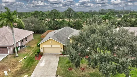 5806 Nw Breezy Brook Court Port Saint Lucie FL 34986